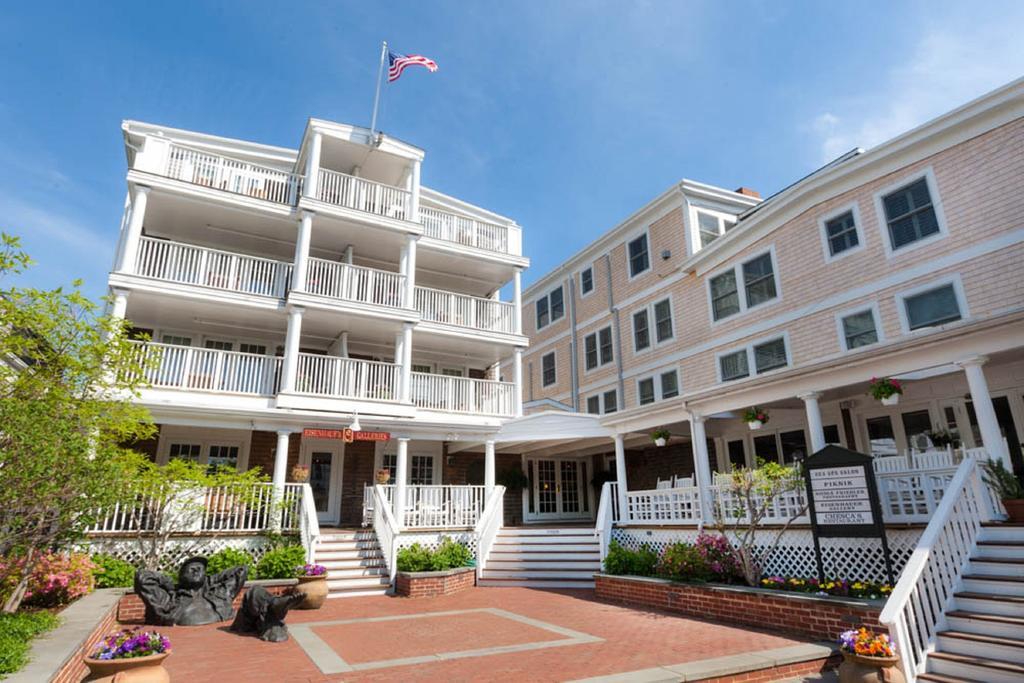 Vineyard Square Hotel And Suites Edgartown Exterior photo